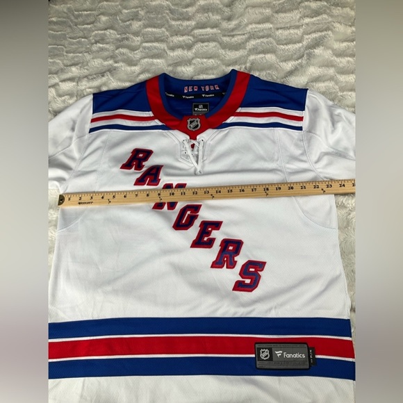 New York Rangers Fanatics Men’s White Medium NHL Breakaway Jersey NWT - Picture 8 of 11
